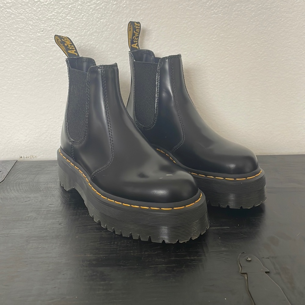 Doc Martens platform chelsea boot